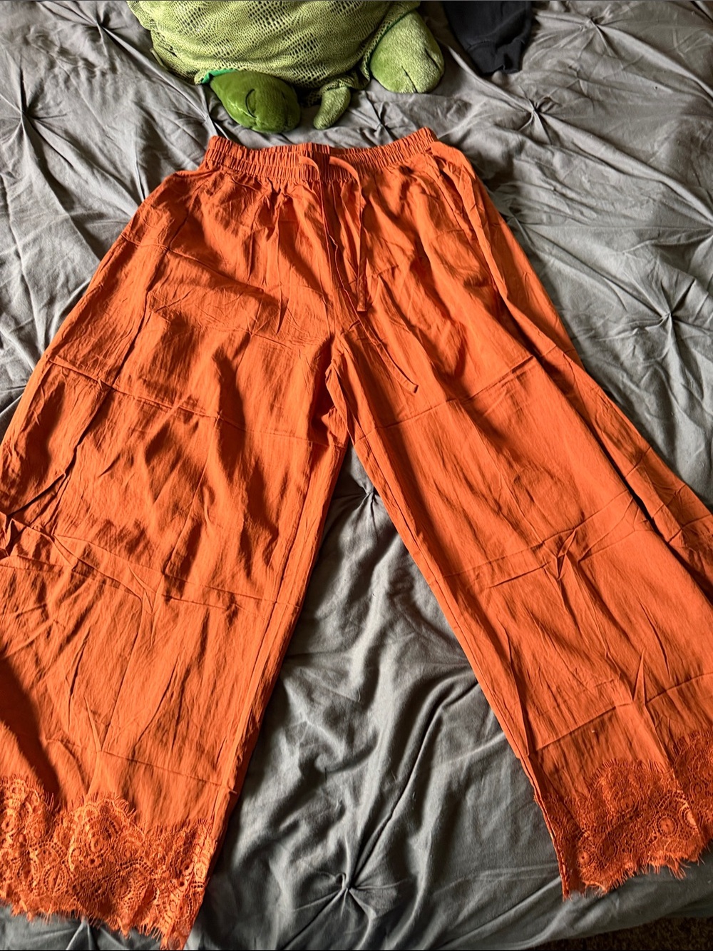 Women's Wide-Leg Lace Hem Pants in Orange
